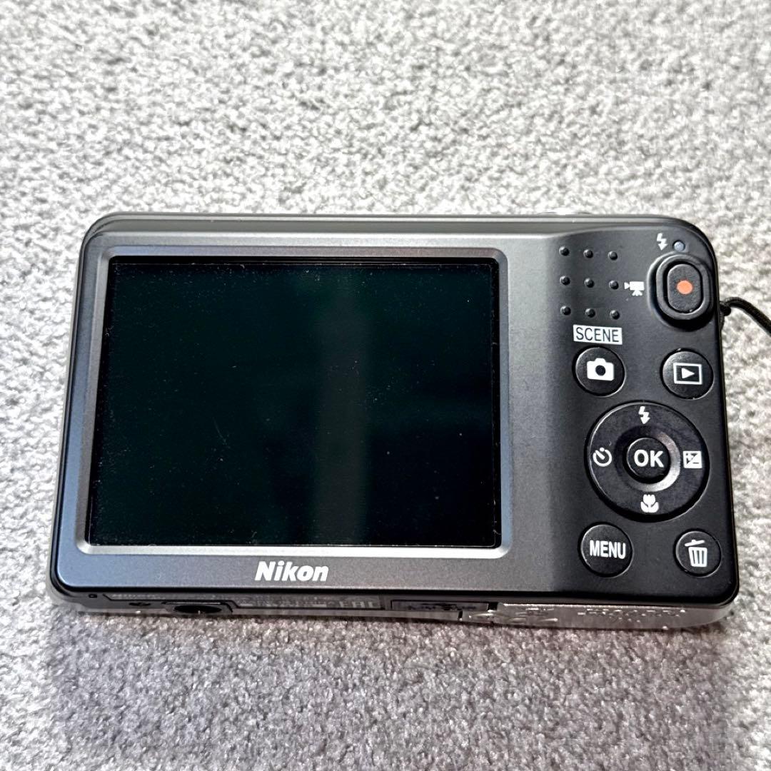 ☆動作OK Nikon coolpix A10 乾電池式 SDカード付き