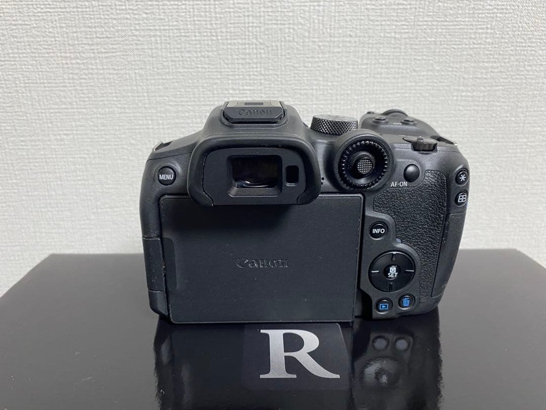 EOS R7 ボディ