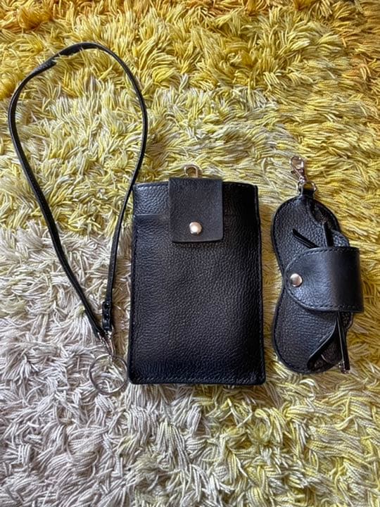 レザーリング首掛けメガネケースandスマホケース