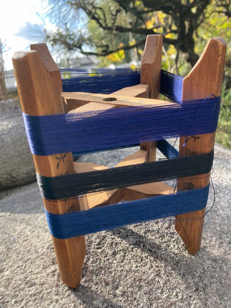 木製 糸巻き器 青・黒・紫　ヴィンテージ