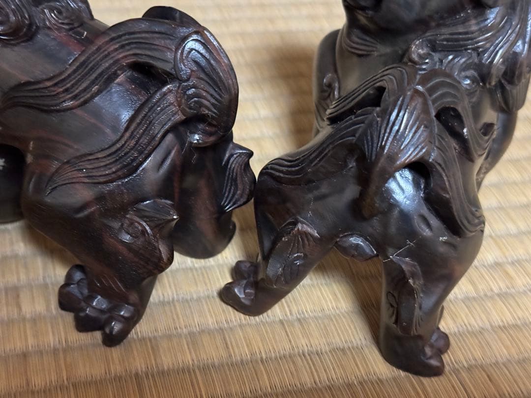 母のお茶道具の仲間たち 透かし彫り 沖縄シーサー 玉乗り唐獅子像木彫刻 2対