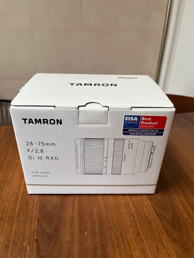 TAMRON 24-70mm f/2.8 ズームレンズ　Sony FEマウント