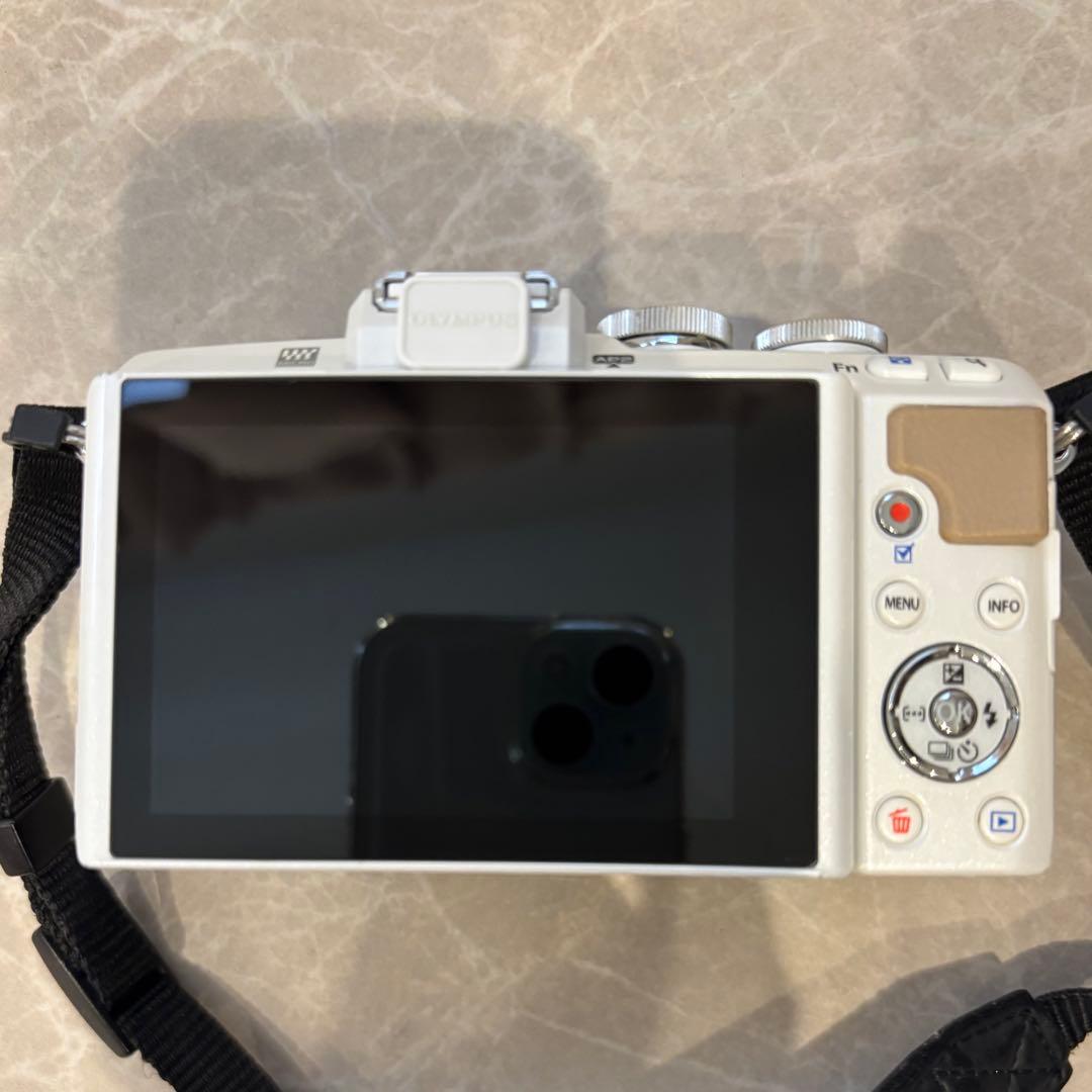 OLYMPUS PEN Lite E-PL7 レンズ付き超美品