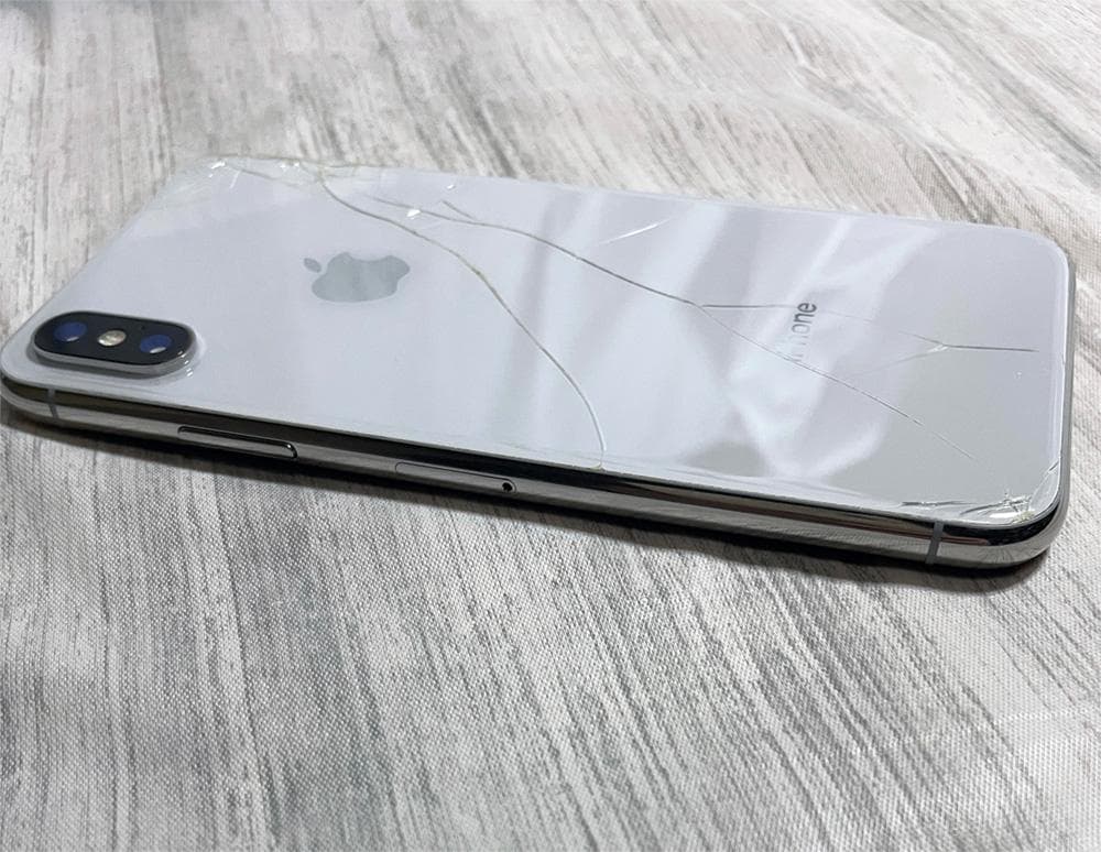 iPhoneX 64GB シルバー 本体のみ 背面割れ
