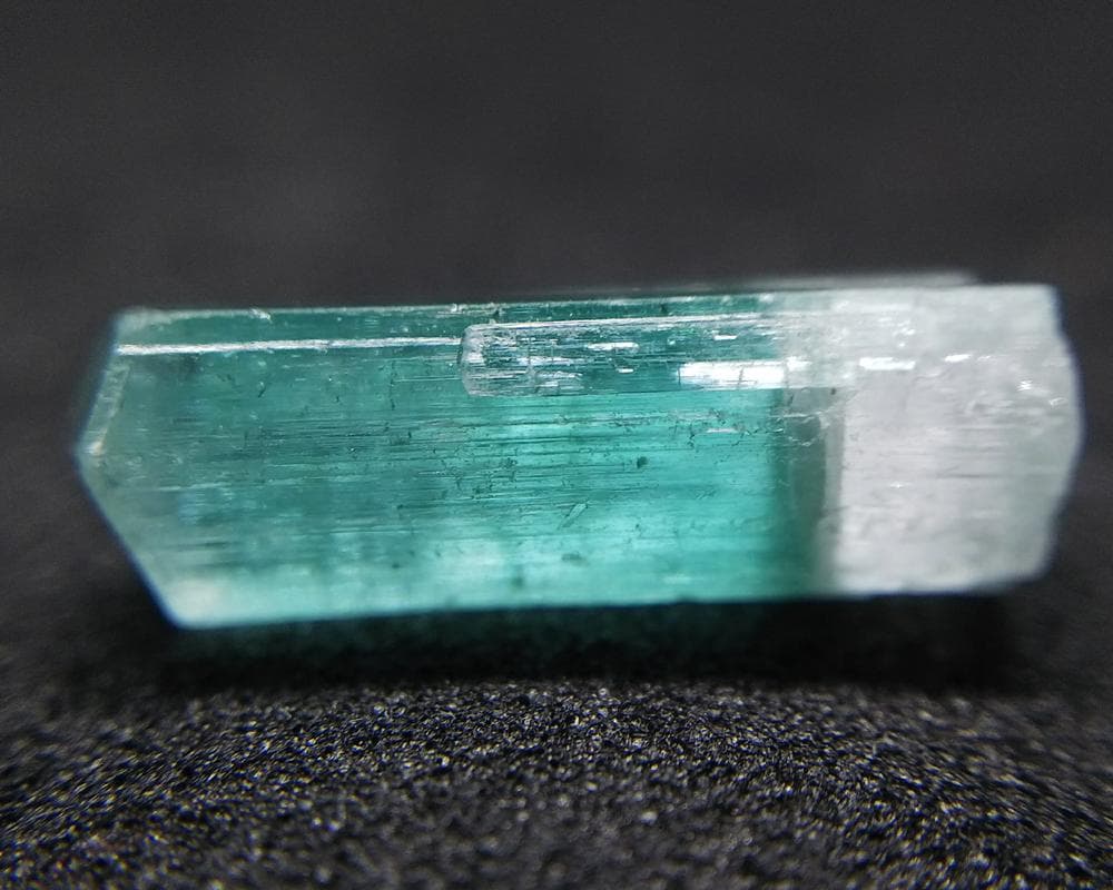 354 Peach鉱山産 トルマリン 結晶 原石