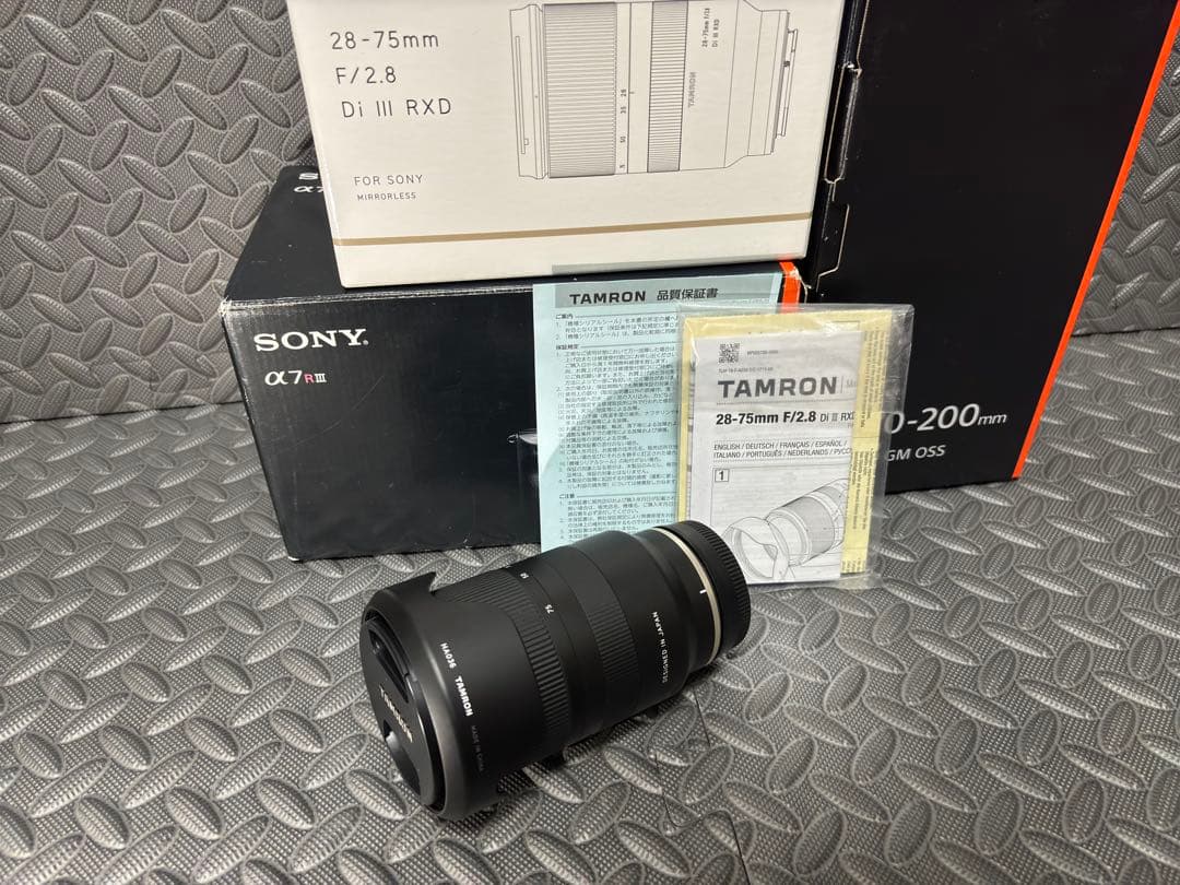 タムロン ズームレンズ 28-75mm f2.8 sony eマウント
