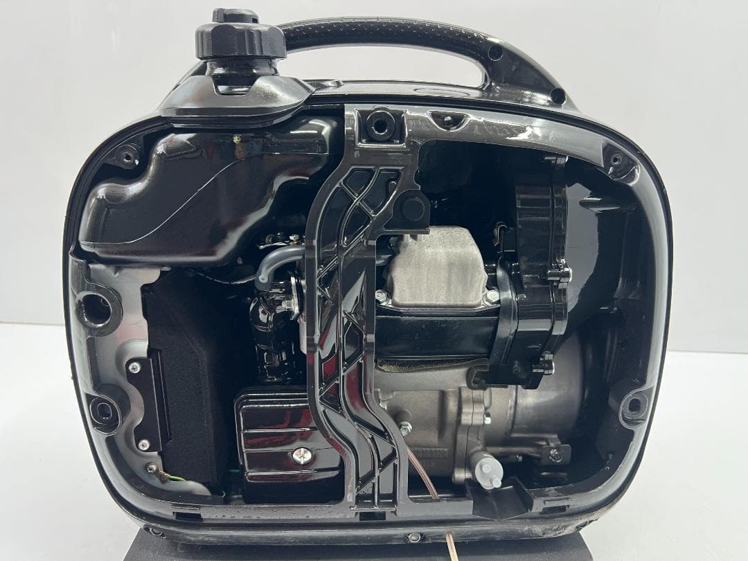 新ダイワ インバーター発電機 iEG1600M 【動作良好・保証付】★8321
