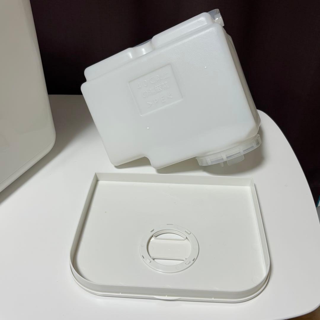 美品 東芝加湿器(ヒーター加熱式) TKA-S60A 2022年製 通電ok