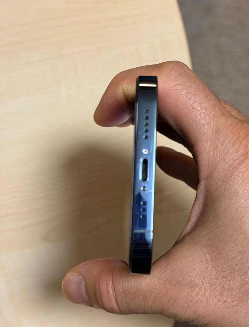 Apple iPhone 12 Pro パシフィックブルー