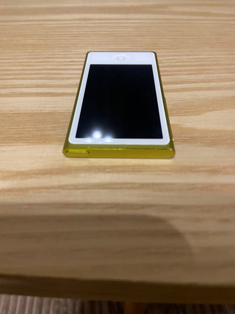 美品　Apple iPod nano 第7世代 16GB 初期化済み イエロー
