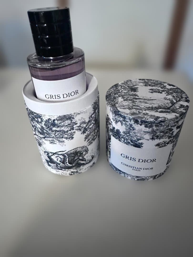 新品未使用（限定品）Diorグリ ディオール オードゥ パルファン