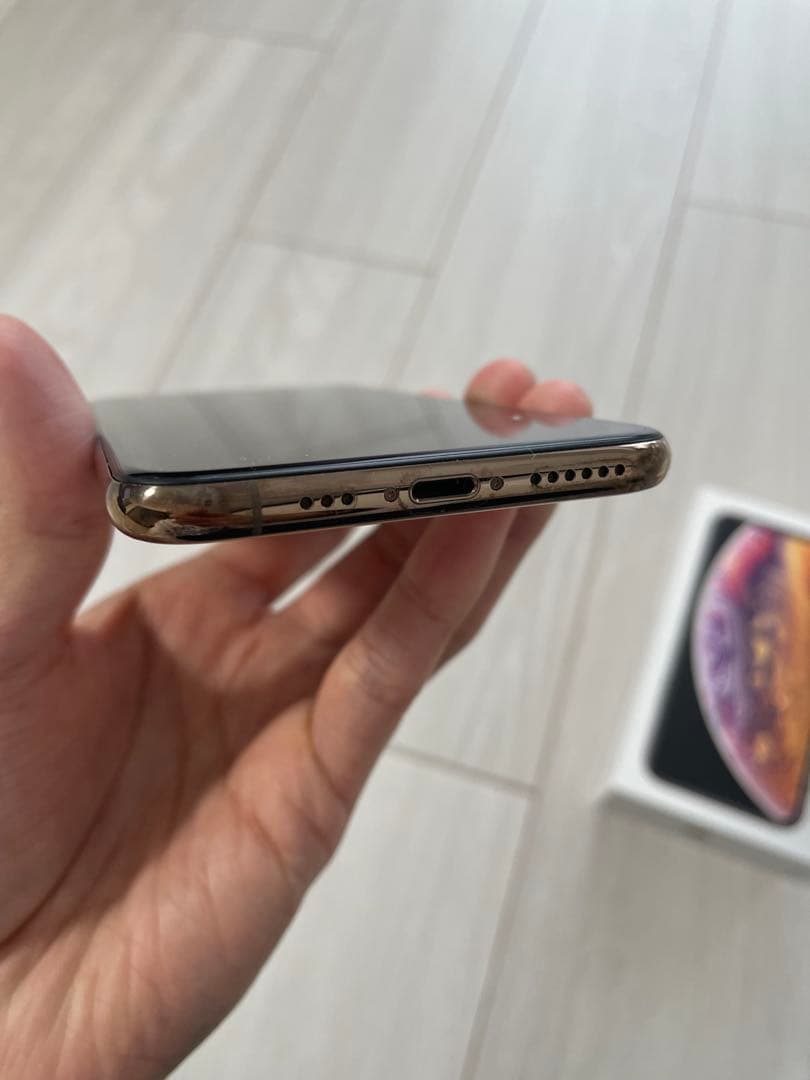【バッテリー77%】Apple iPhone XS 本体 箱付き