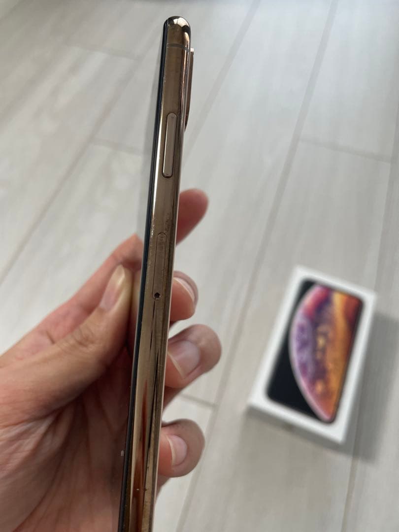 【バッテリー77%】Apple iPhone XS 本体 箱付き