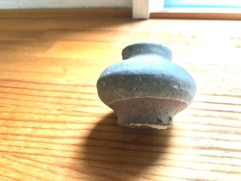 【タイ・骨董】宋胡録（スンコロク）白灰釉 小壺（中世：14–16世紀）