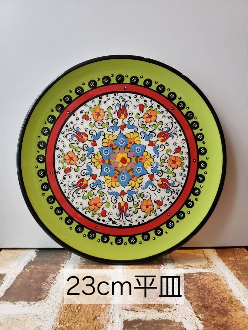 手作り陶器のトルコ装飾大中小4枚セット