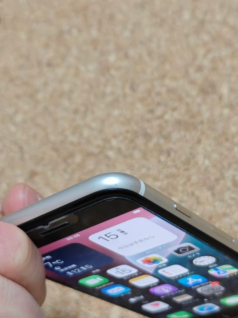 ジ*イ様 Apple iPhone SE 第三世代