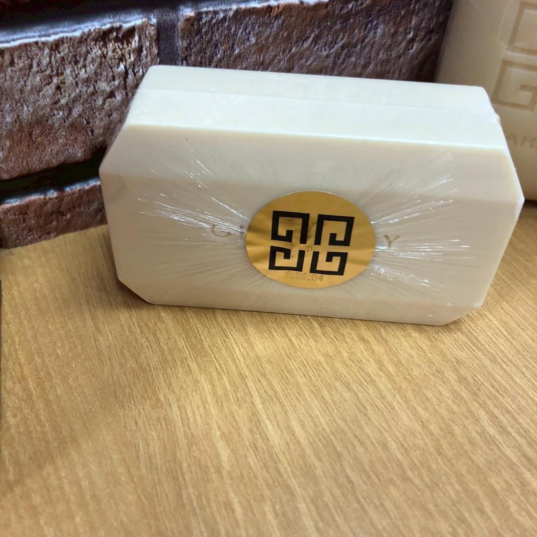 ♥GIVENCHY 香水4つ　石鹸2つ　おまとめセット