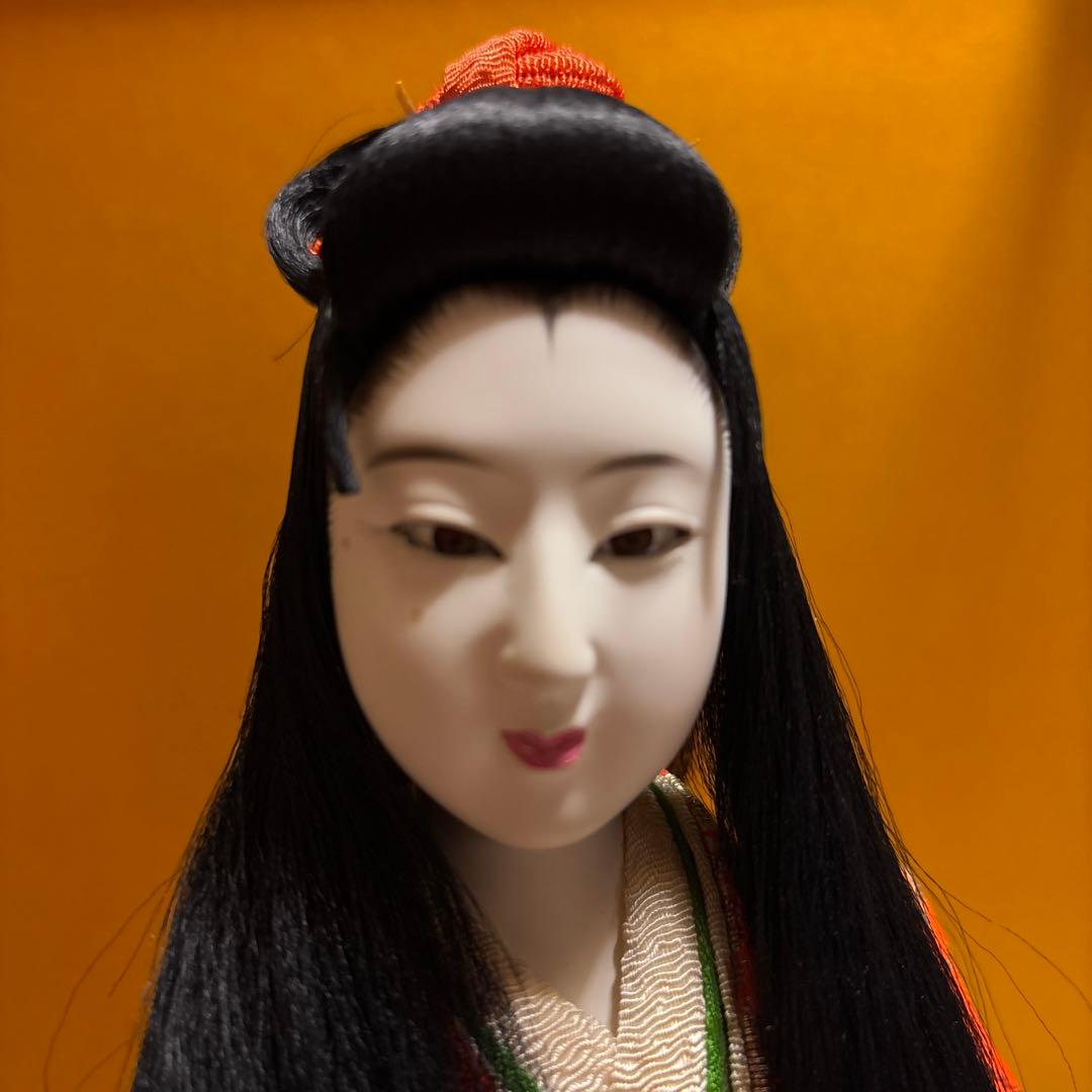 陶器製 日本人形 伝統的和服