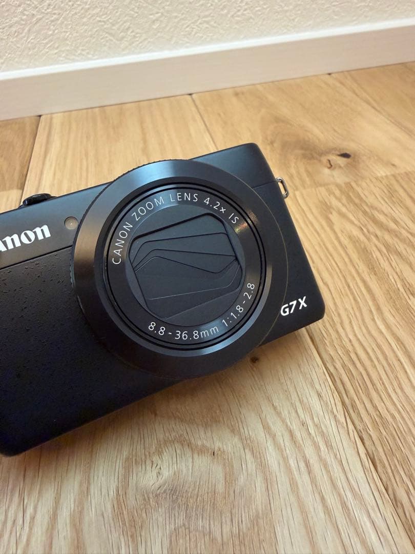 【値下げ中】超美品Canon PowerShot G7 X 本体と付属品