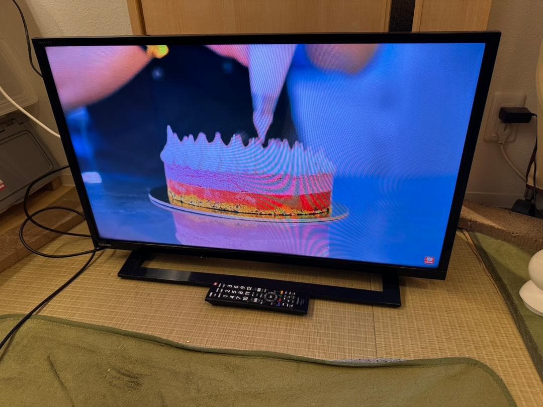 東芝 TOSHIBA　レグザ　テレビ 32型　32S22　2018年製　極美品！
