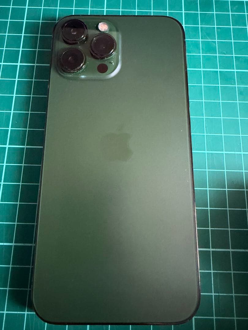 【中古】iPhone13promax アルパイングリーン 256GB