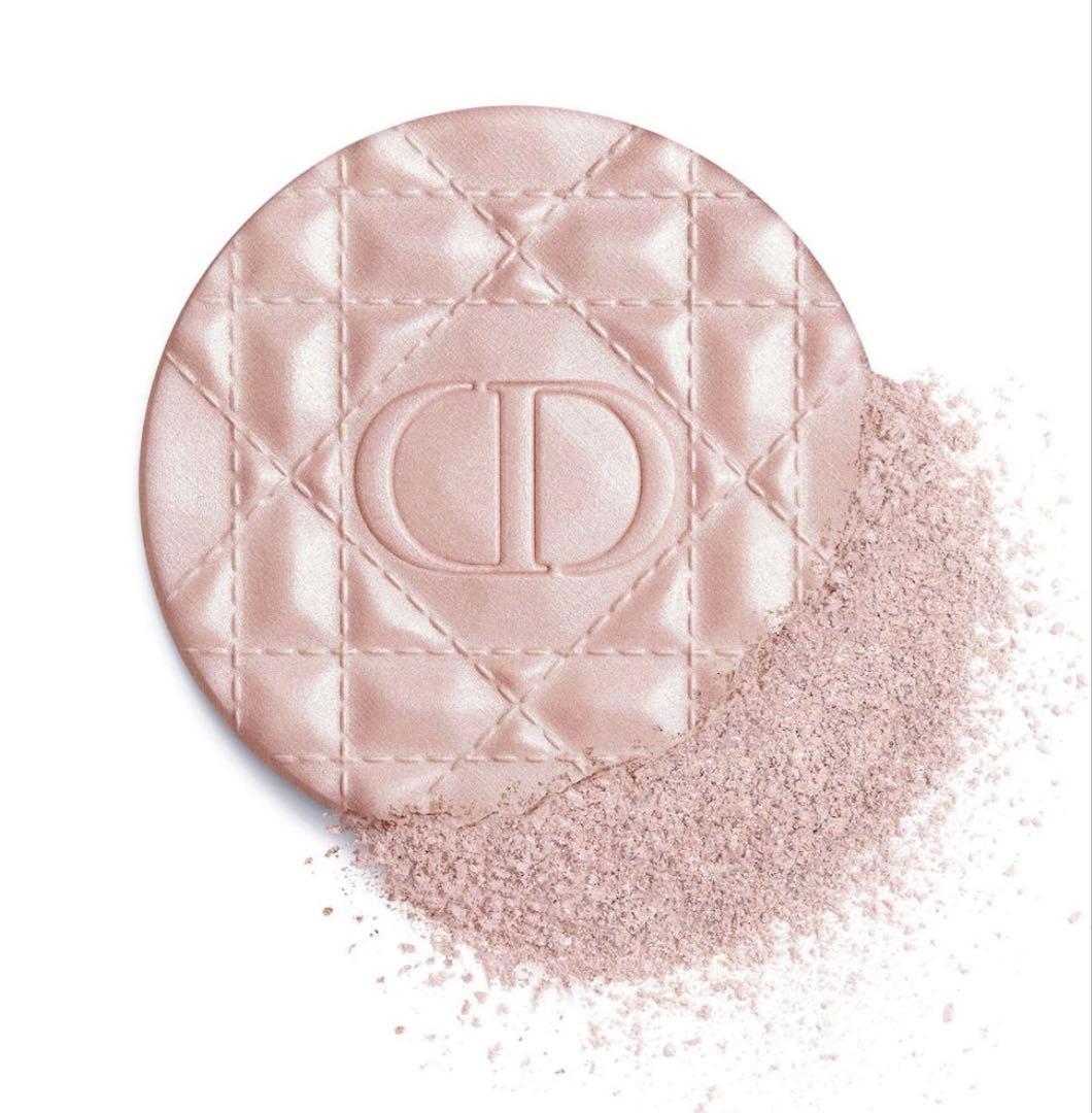 Dior ハイライト　フォーエヴァー グロー ルミナイザー 03 ピンクヘイロー