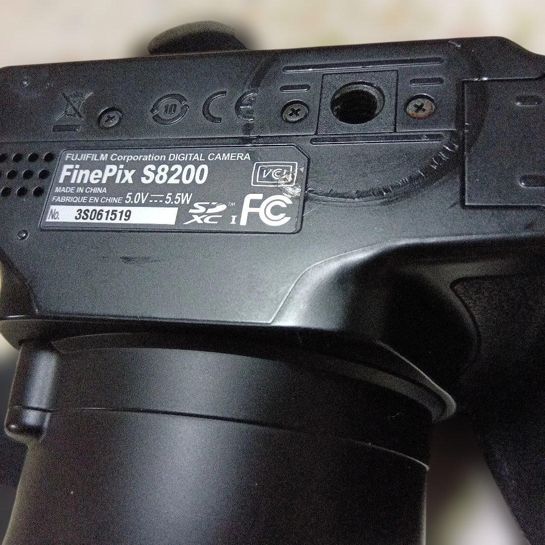 デジタルカメラ FUJIFILM FinePix S8200