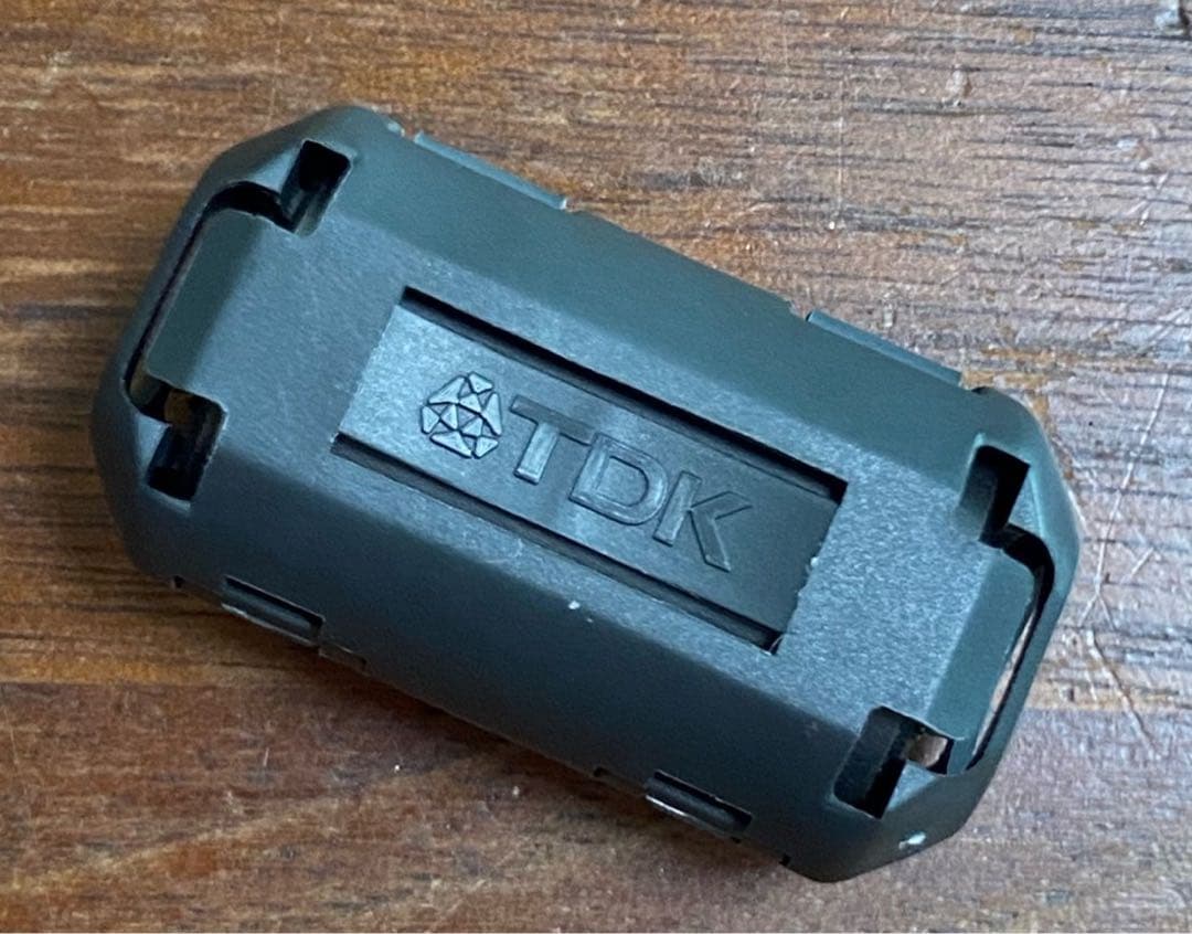 ビクター エブリオ ビデオカメラGZ-MG330 バッテリーチャージャー付