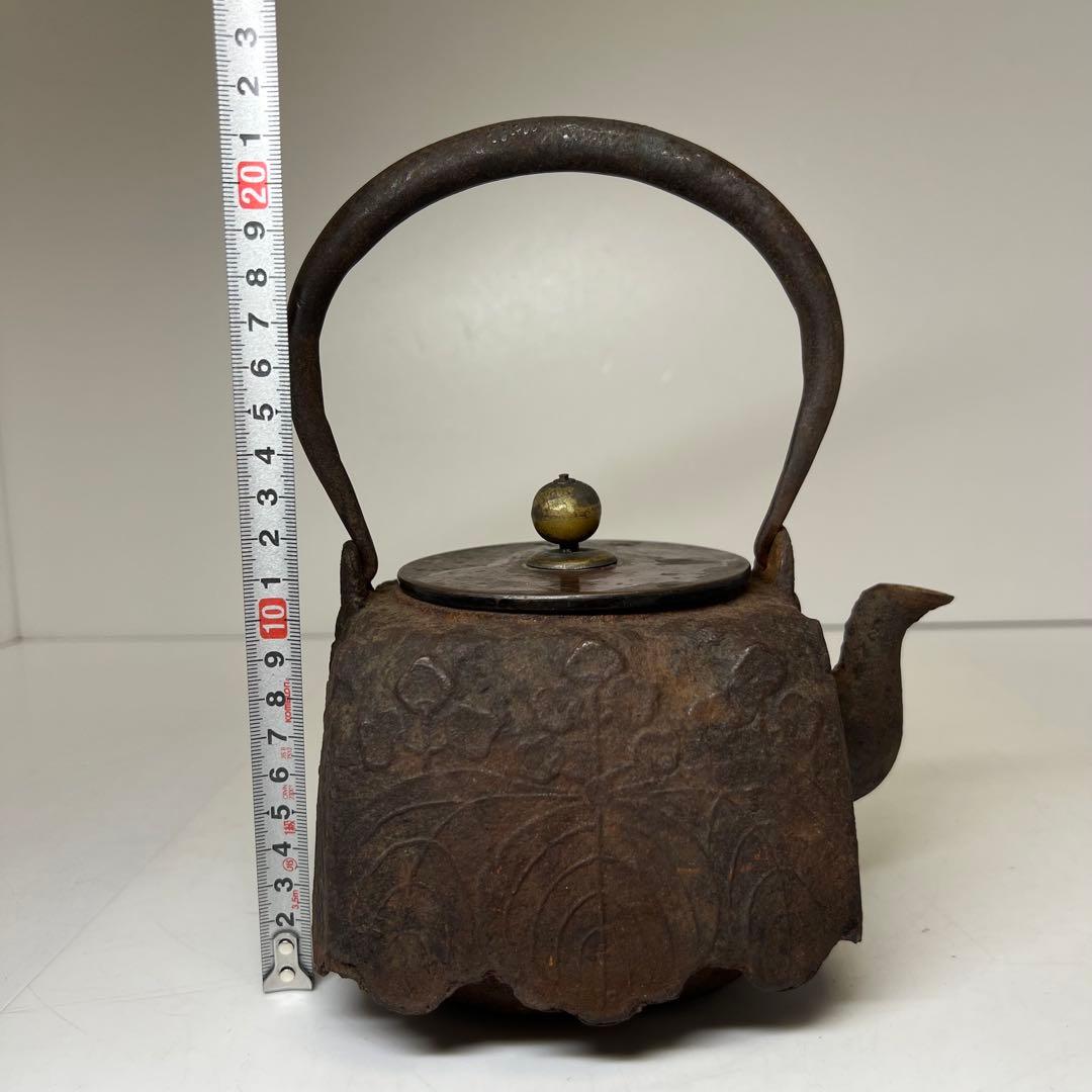 龍文堂 持手銀象嵌 鉄瓶 1745g 東キ8-0313②