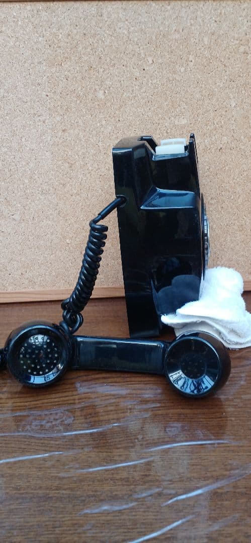 【昭和レトロ】壁掛け式 黒電話機600- A2W(別途壁掛け金物が必要です)