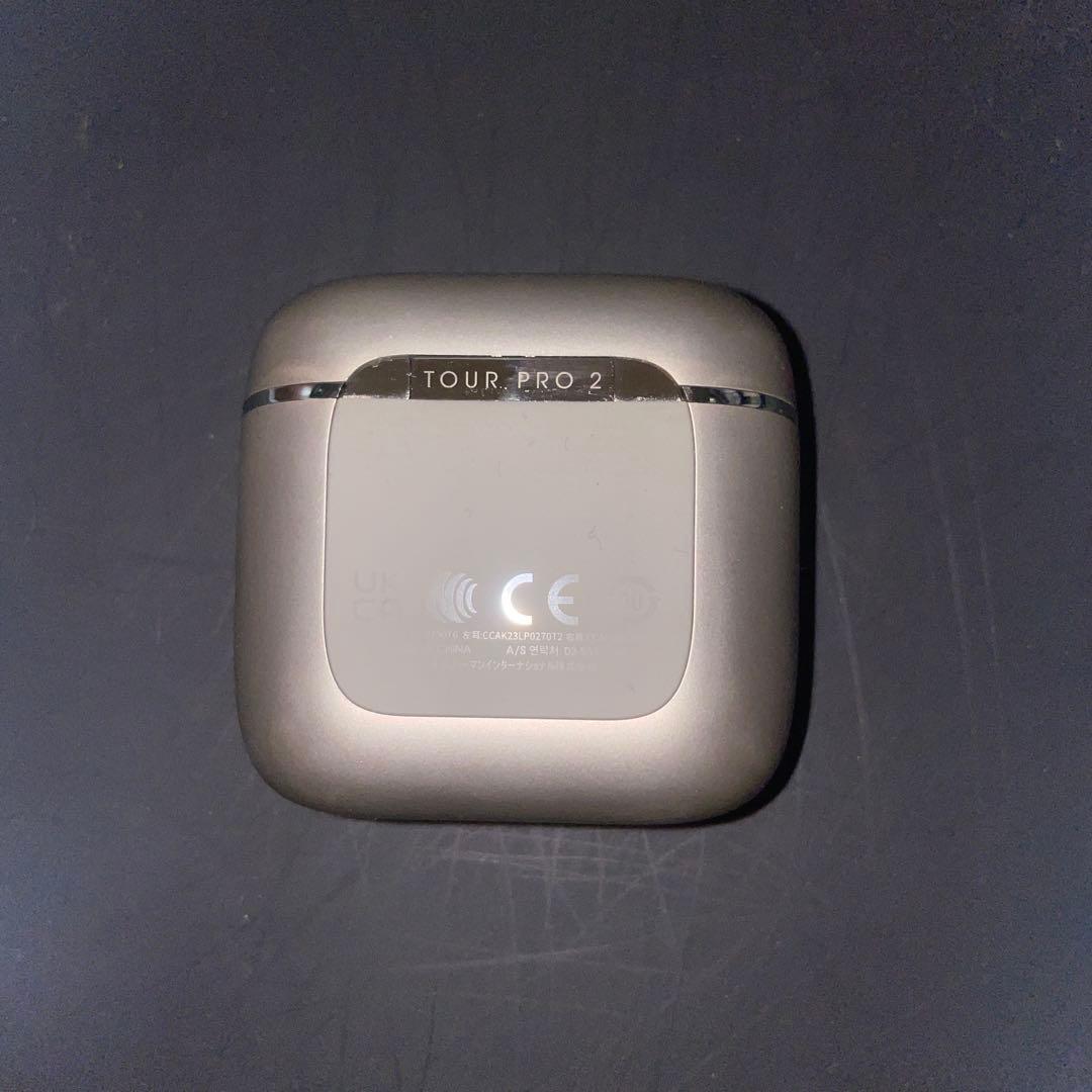tour pro2 jbl イヤホン　シルバー