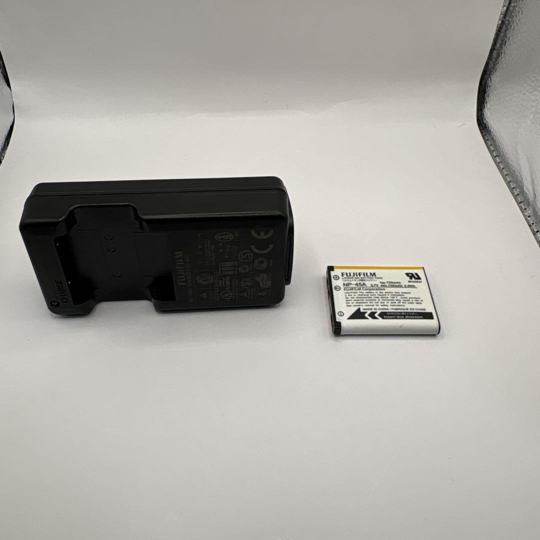 【希少色】FUJIFILM Finepix JX400 コンパクトデジタルカメラ