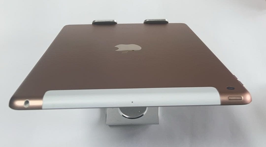 iPad 7世代 WiFi + Cellular 128GBゴルト