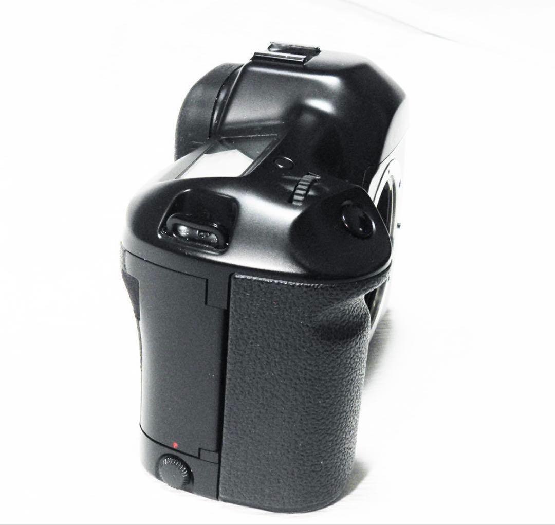 Canon最高峰AF一眼レフカメラ EOS-1レンズ2本付きセット