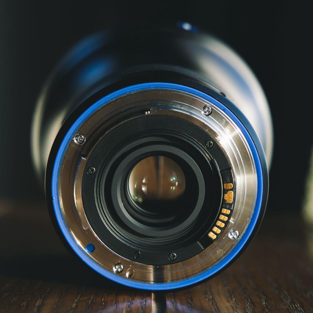 Zeiss Milvus F2.8 18mm単焦点レンズCanon EFマウント