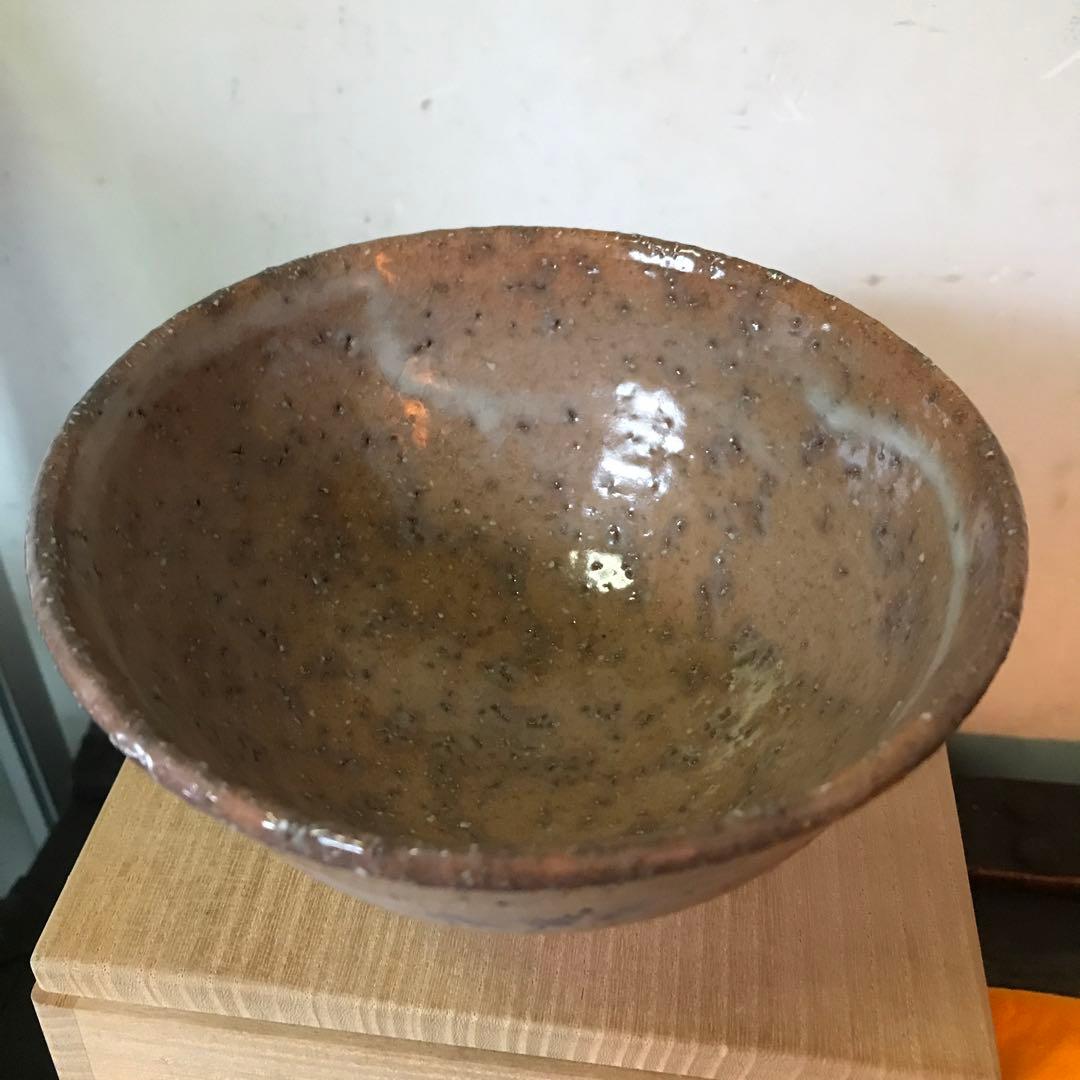 美品　陶芸　茶道具　抹茶碗　茶　碗　白色に入った模様が美しい　茶道　共箱付き
