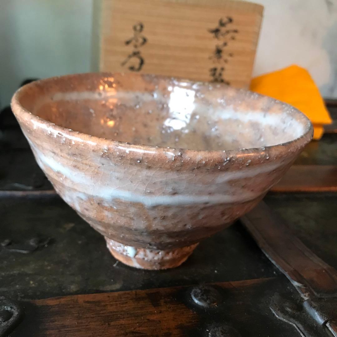 美品　陶芸　茶道具　抹茶碗　茶　碗　白色に入った模様が美しい　茶道　共箱付き