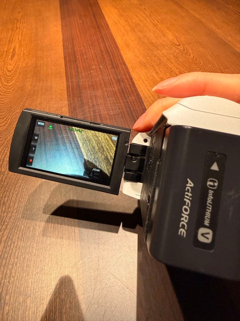 SONY ソニー　HDR-PJ540 HANDYハンディカム　ホワイト