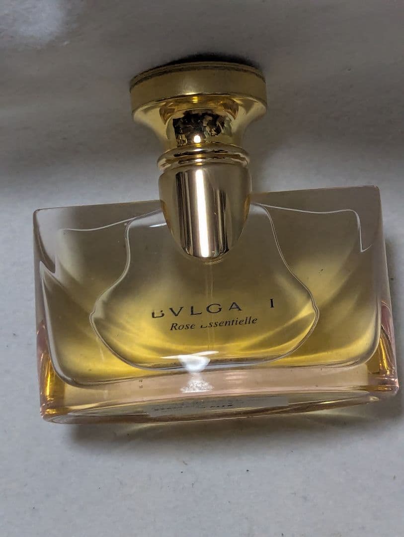 廃盤希少ブルガリローズエッセンシャルオードパルファム50ml