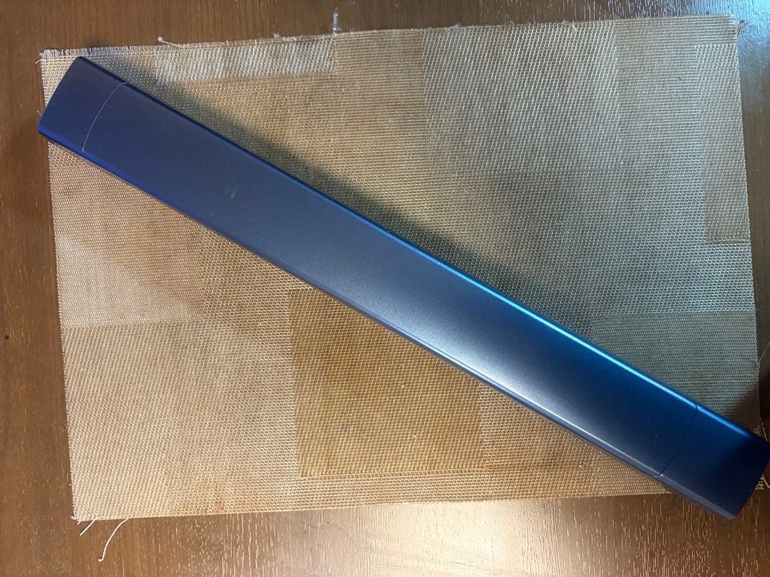 Shark スタンド式スティッククリーナー(CH966JBJ)、充電器付き