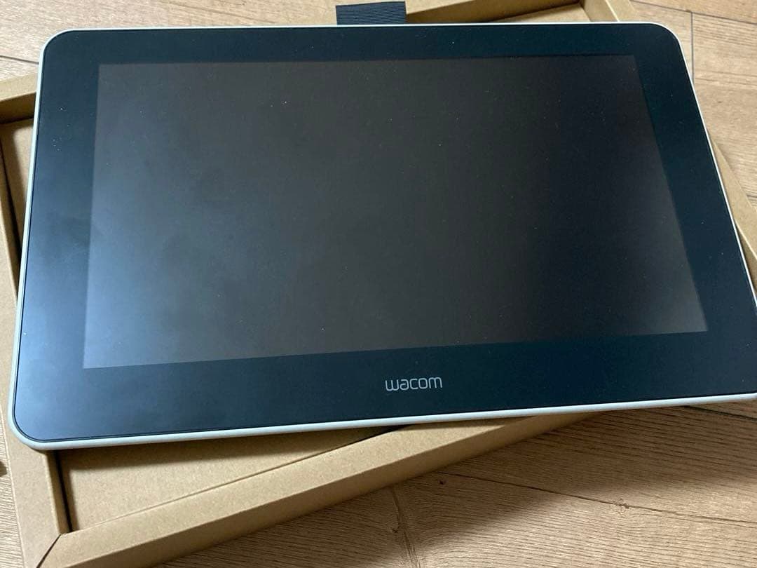 Wacom One クリエイティブペンディスプレイ 本体