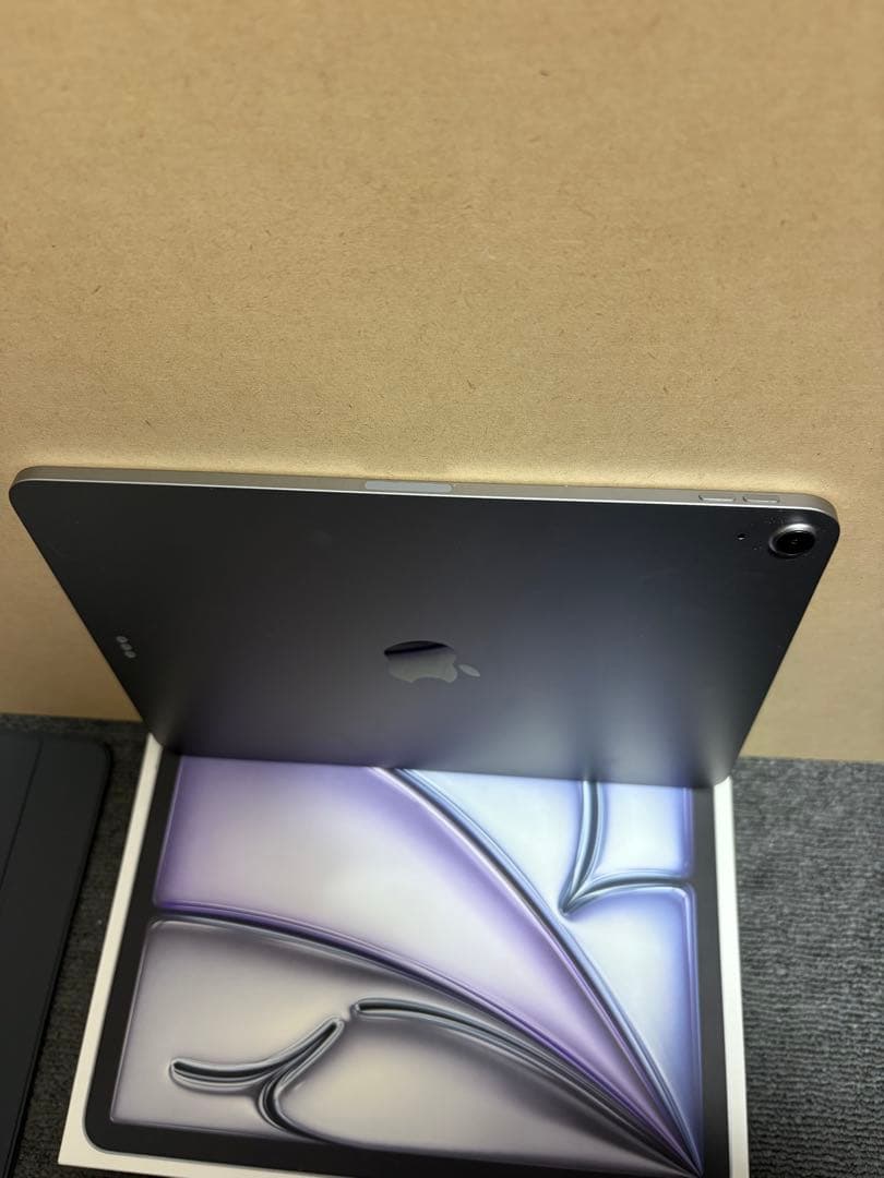 iPad Air M3 11インチ 128GB ペンシルPro、カバー付き 美品