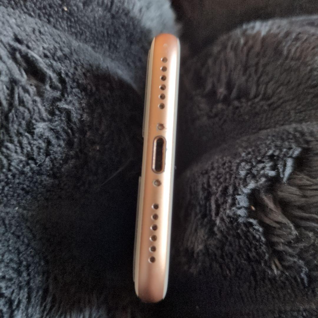 【にみ】Apple iPhone8 simフリー