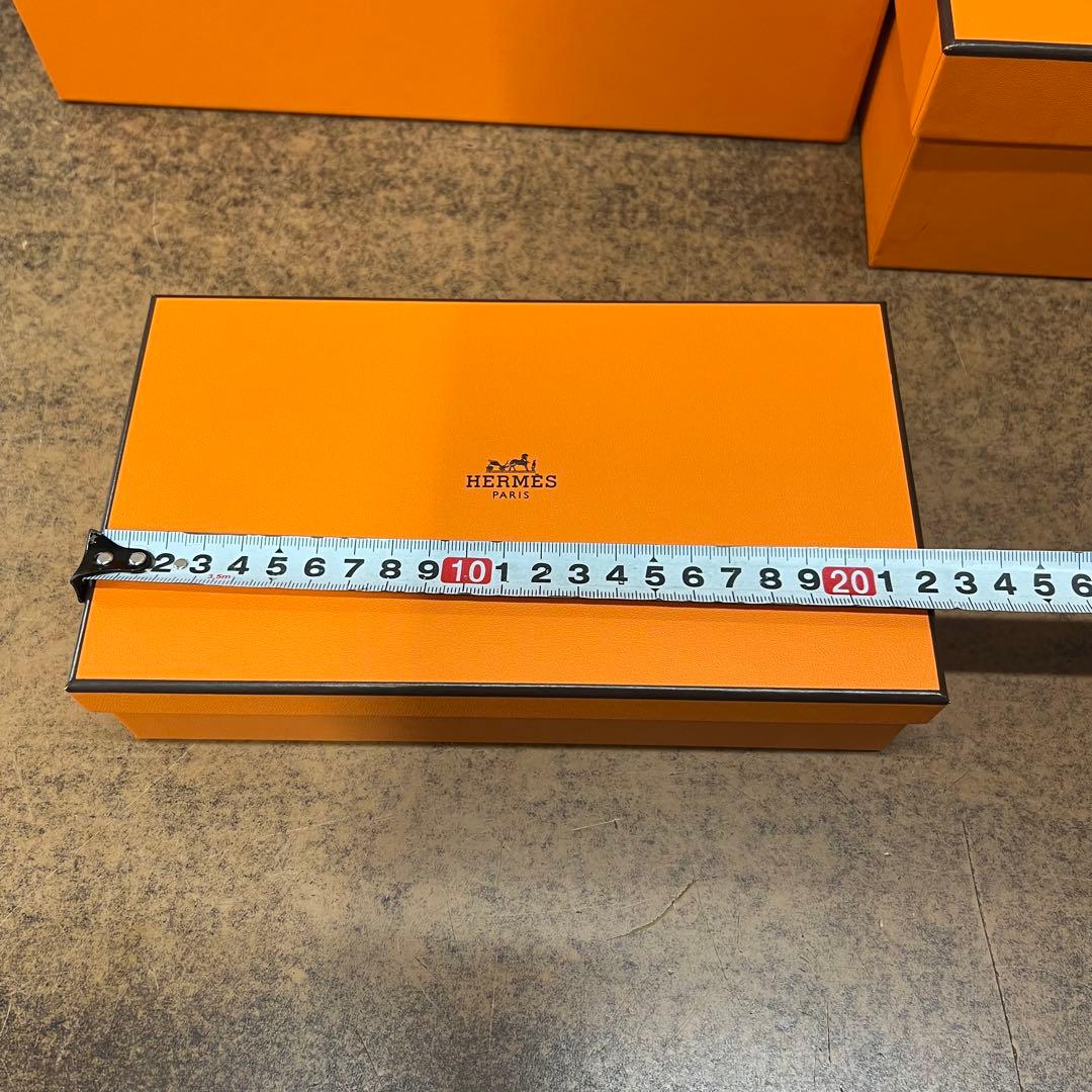 プ*読様 E4【used】HERMES 空箱　特大　リボン　ボックス　ピコタン？