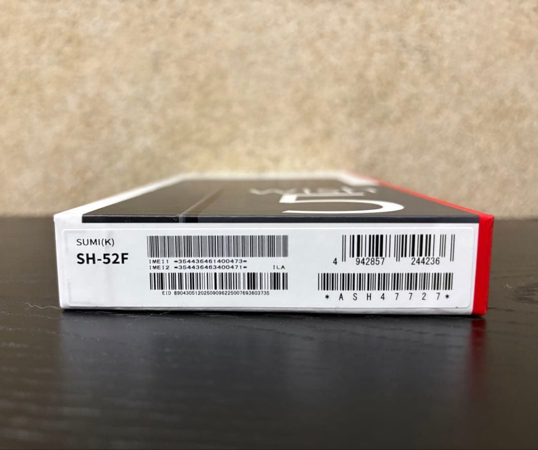 AQUOS wish5 SH-52F スミ
