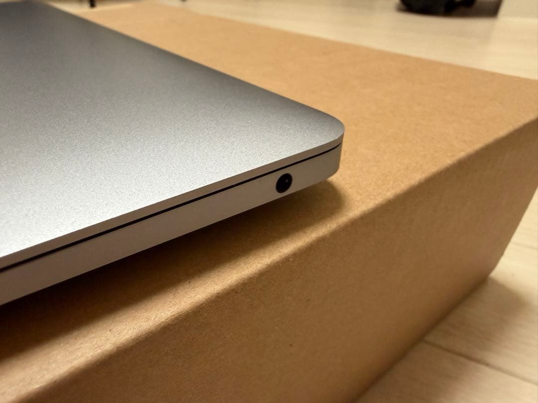 MacBook本体 MacBook Air 13.3 M1