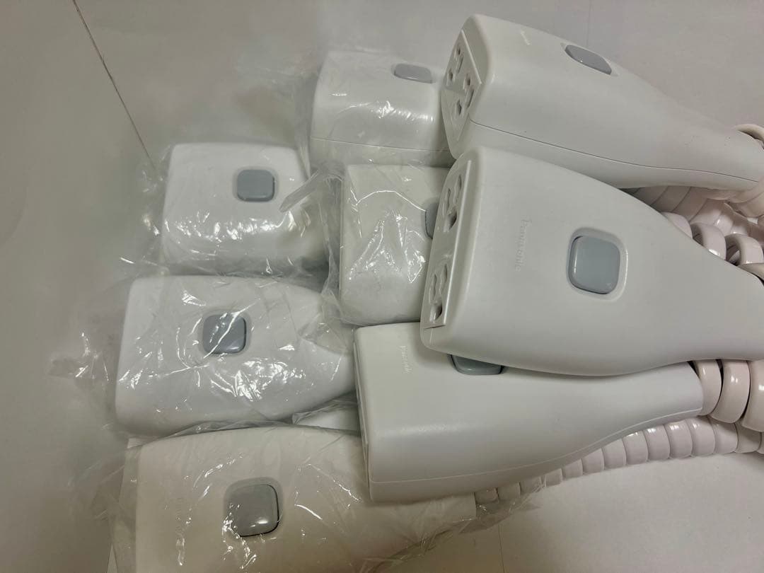 ウ*ト様 【美品】PanasonicリーラーコンセントDH26771W(8個セッ