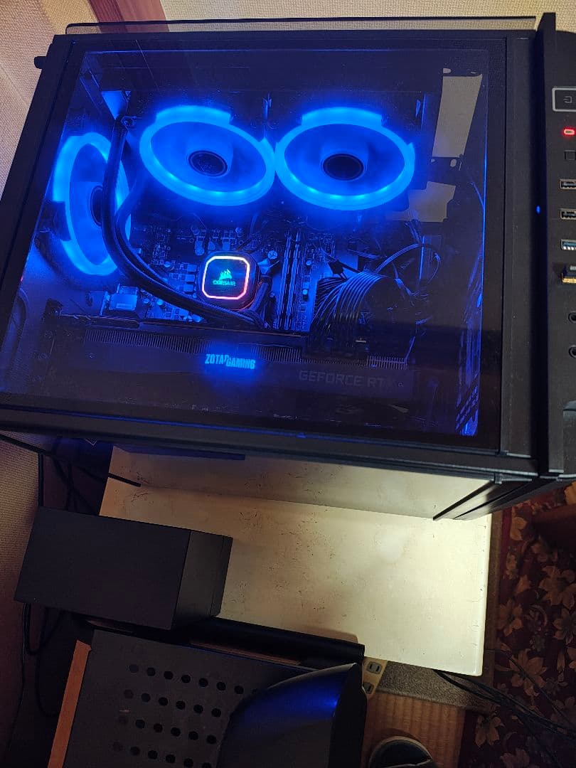 月末終了値下げThermaltake　20VT マザボ横置き4面ガラス　訳あり