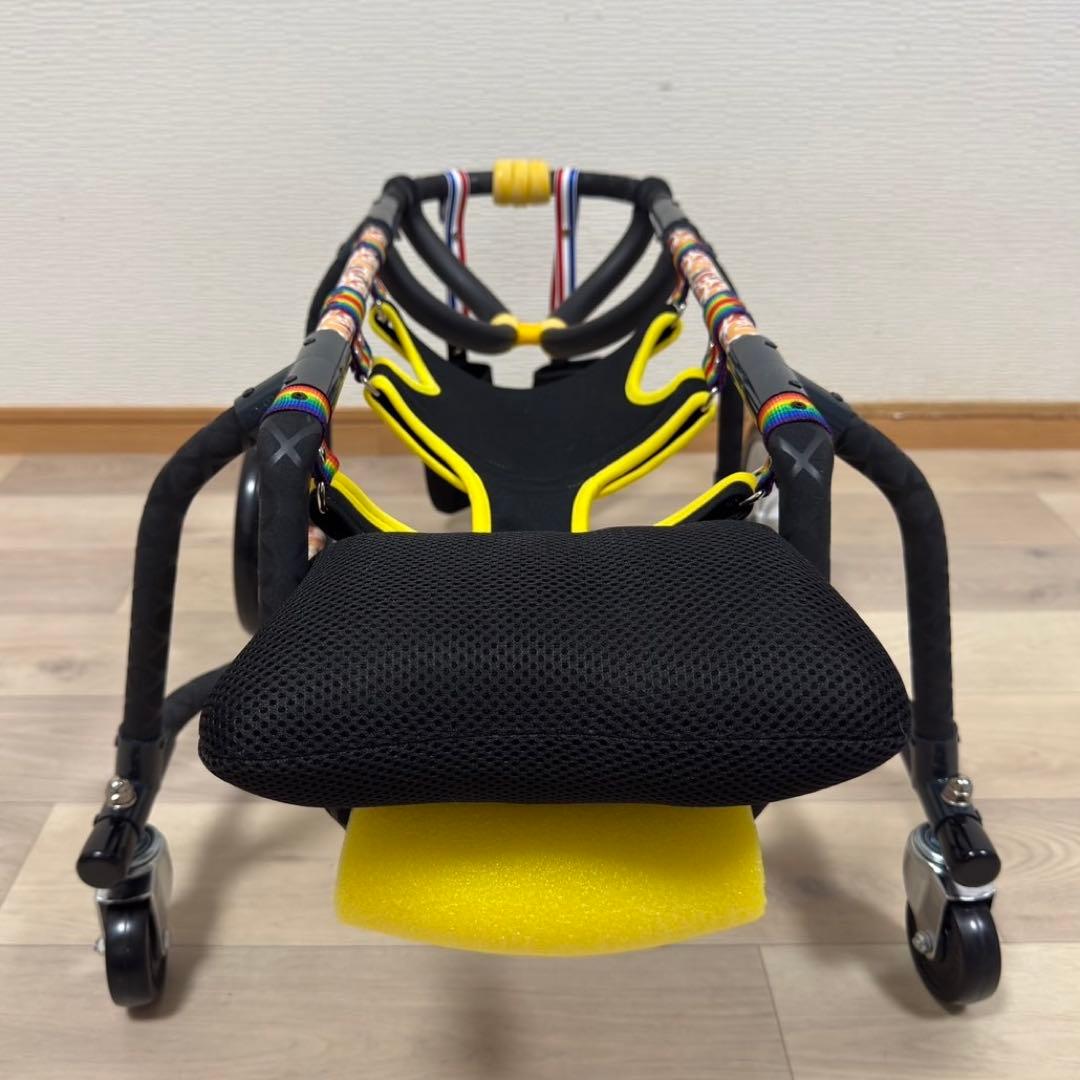 そのまま寝れる 犬の車椅子 柴犬用 車椅子 歩行サポート 四輪車