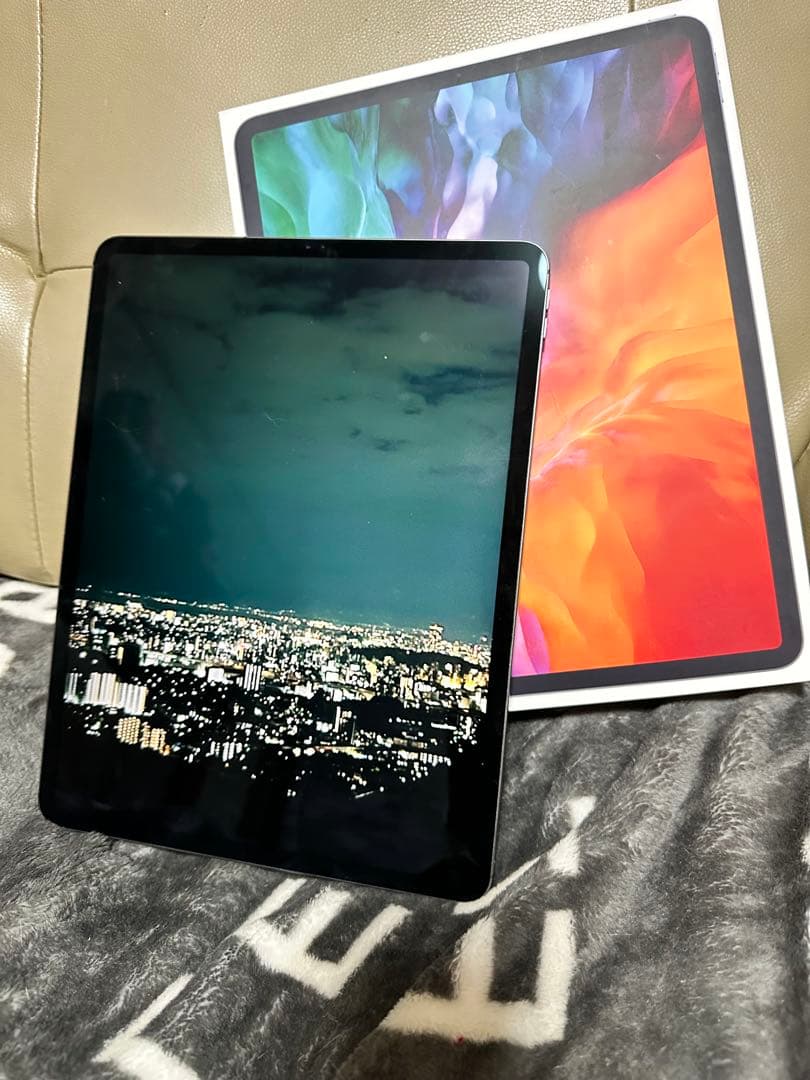 iPad Pro 12.9インチ（第4世代）スペースグレイ　512GB WiFi
